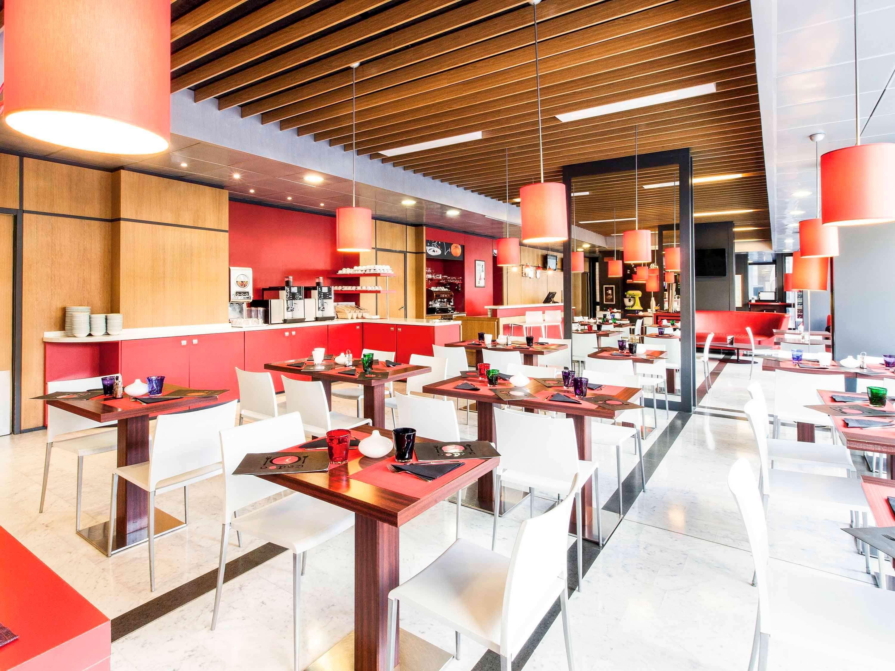 Ibis Roma Fiera Hotel Bagian luar foto
